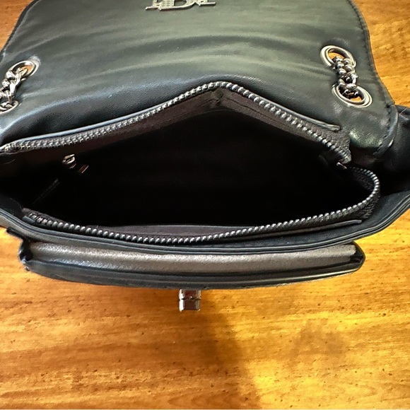 NWT BADGLEY MISCHKA Cross body with the letter lock   and Quilt - Picture 4 of 6